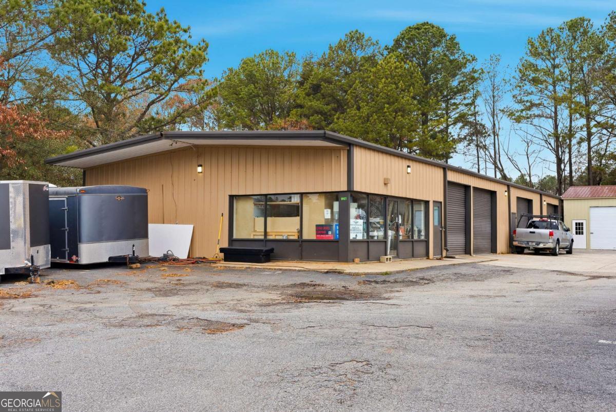 961 Shallowford Road NE Kennesaw GA 30144