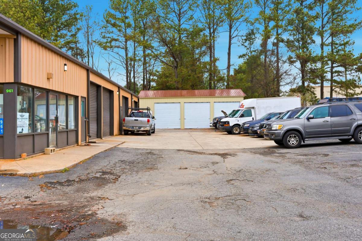961 Shallowford Road NE Kennesaw GA 30144