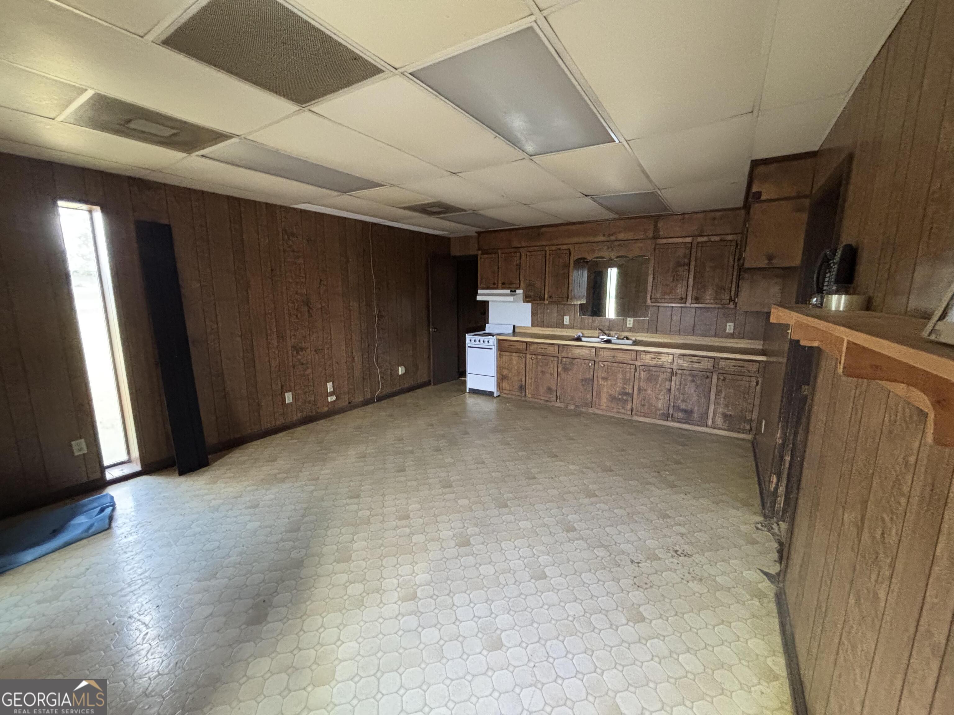 649 Glenwood Road Swainsboro GA 30401