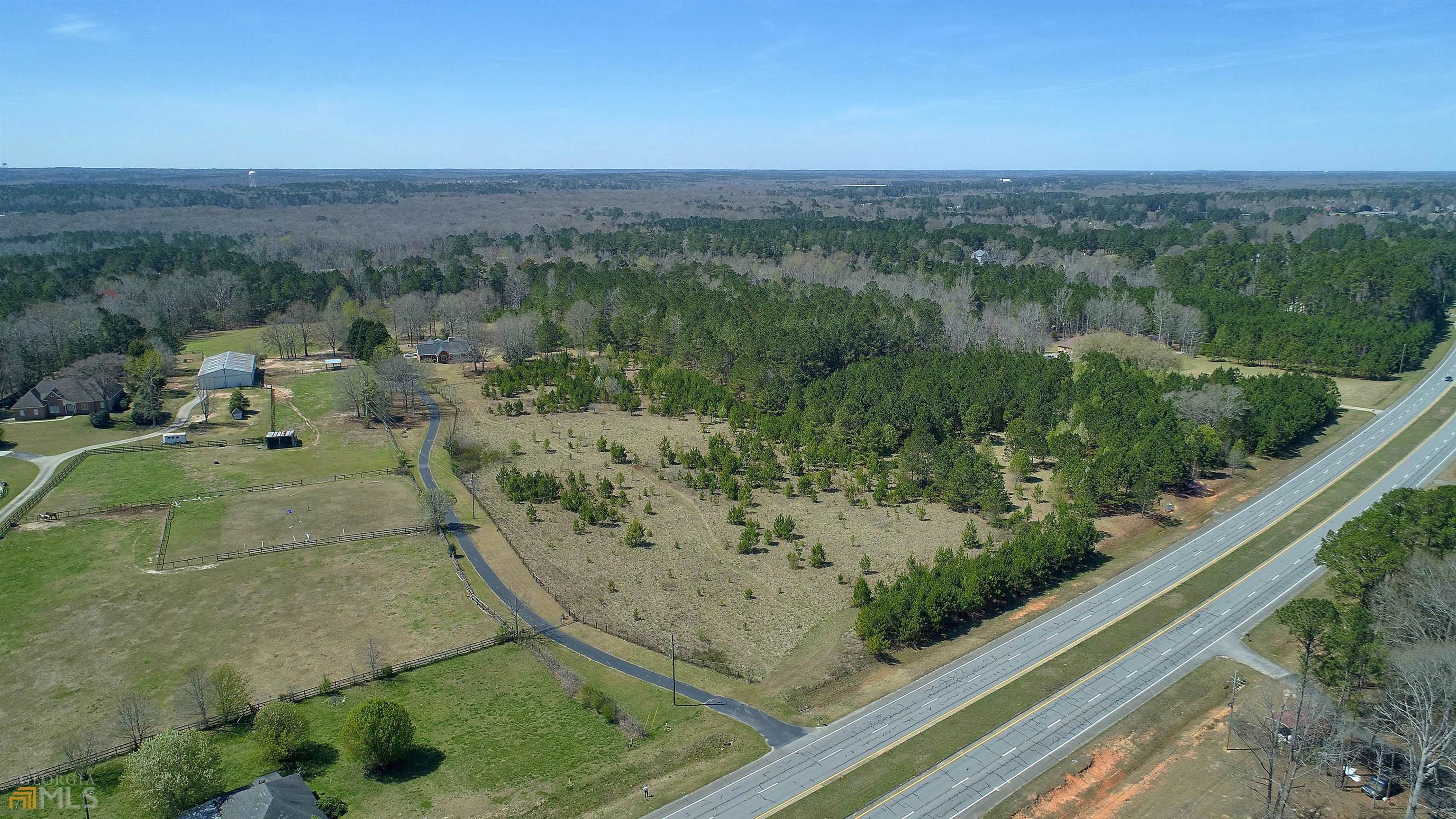 1493 Highway 74 Senoia GA 30276