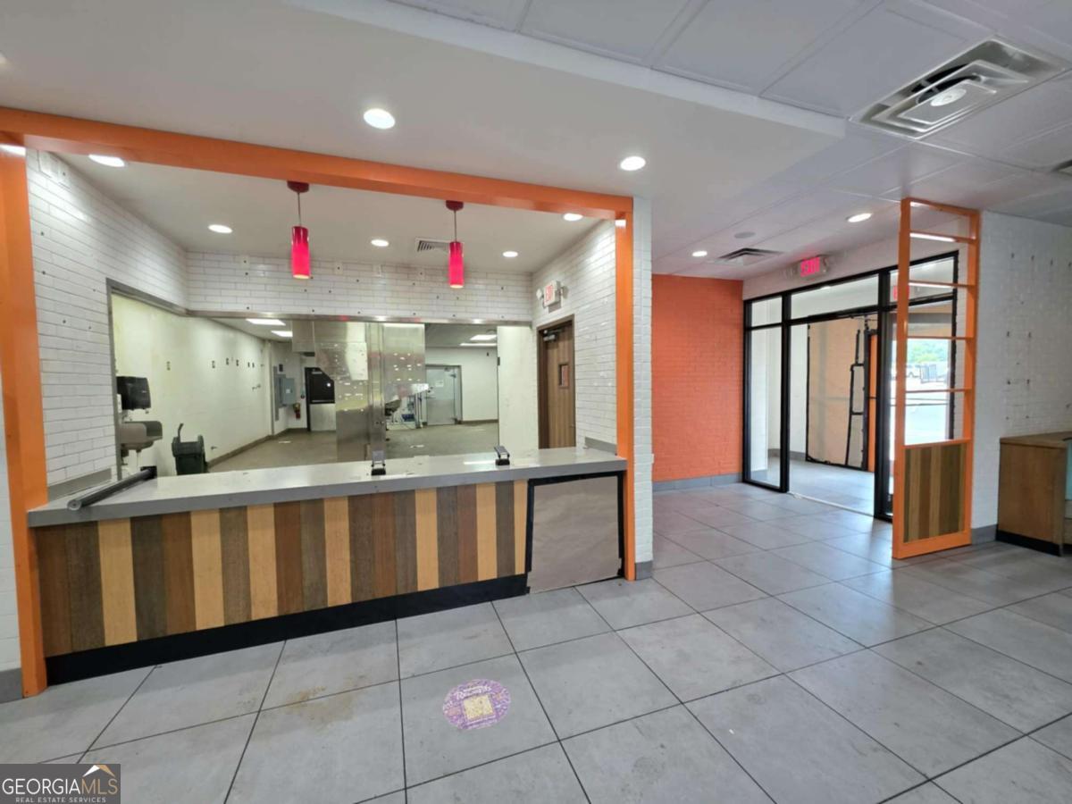 1013 N 19 Highway Thomaston GA 30286