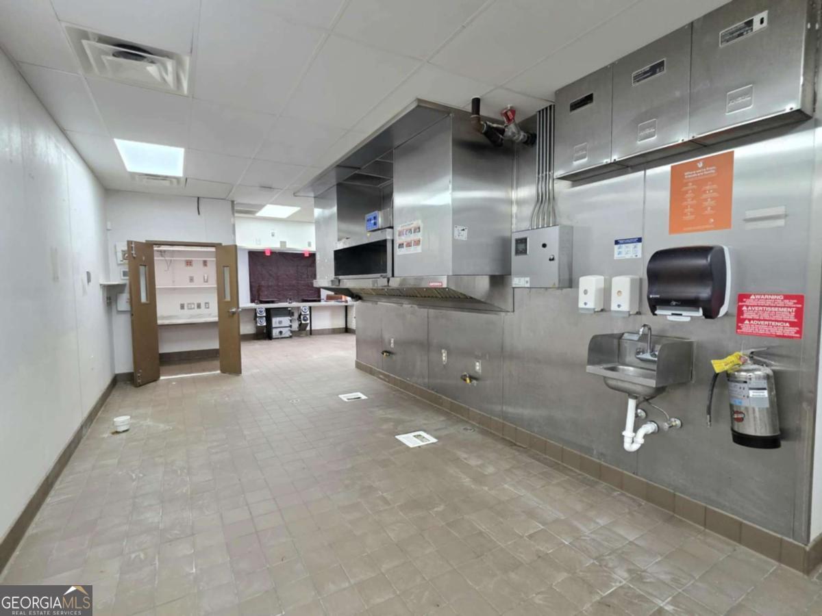 1013 N 19 Highway Thomaston GA 30286