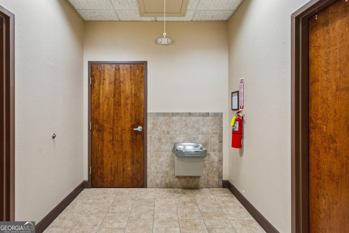 1184 Davis Place NW Atlanta GA 30318