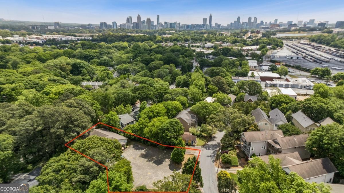 1184 Davis Place NW Atlanta GA 30318