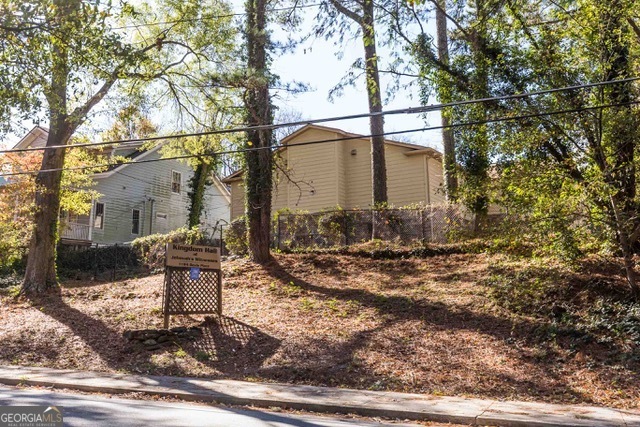 1184 Davis Place NW Atlanta GA 30318