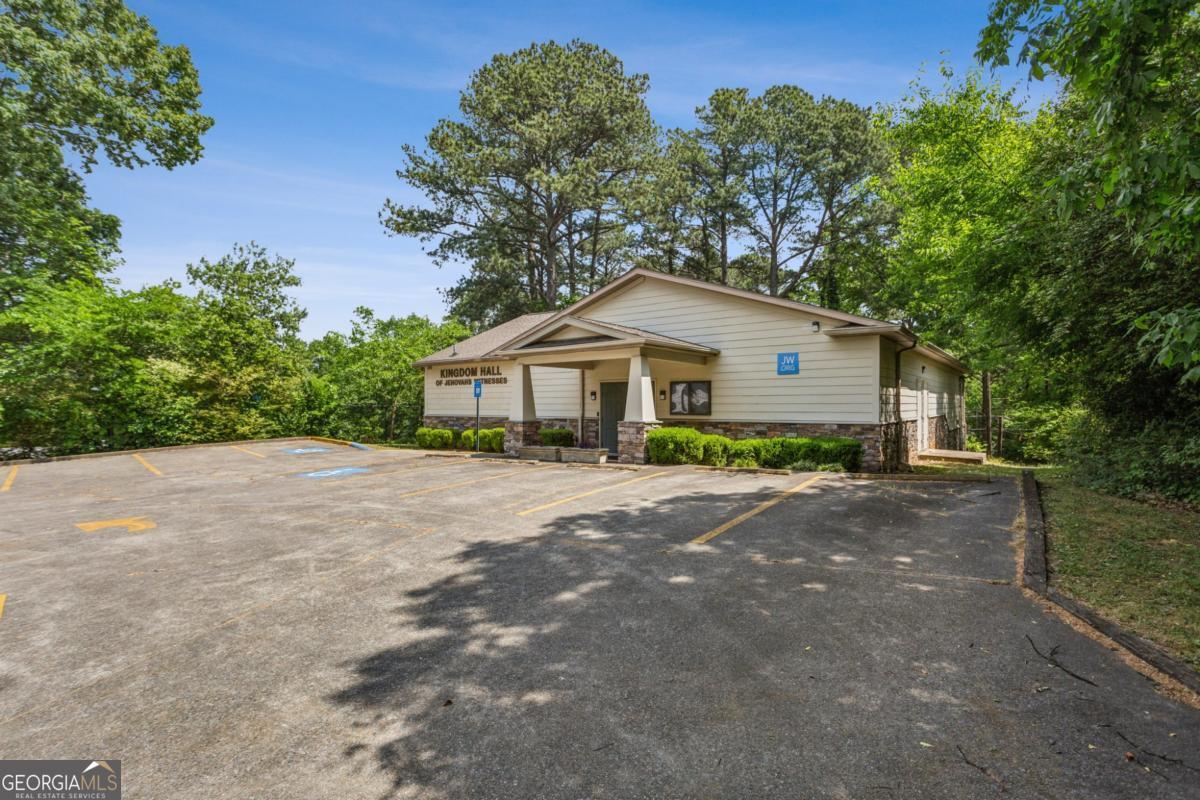 1184 Davis Place NW Atlanta GA 30318