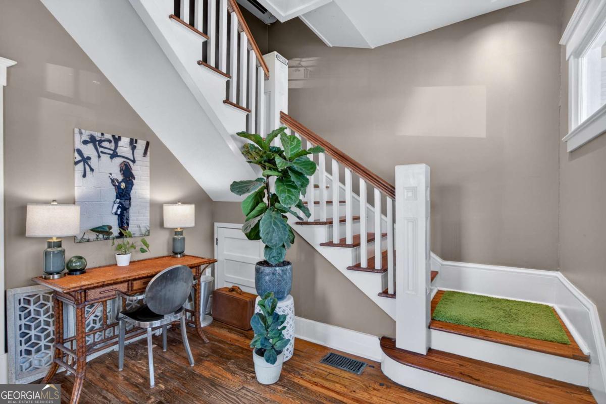 11 E 41st Street Savannah GA 31401