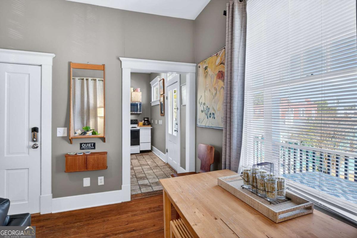 11 E 41st Street Savannah GA 31401