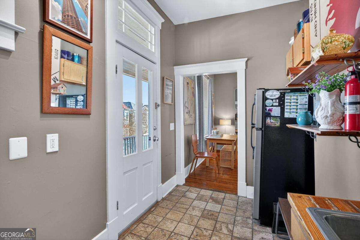 11 E 41st Street Savannah GA 31401