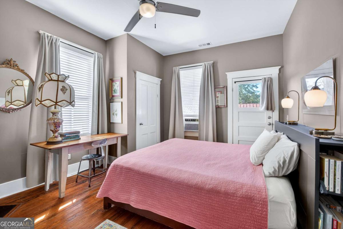 11 E 41st Street Savannah GA 31401