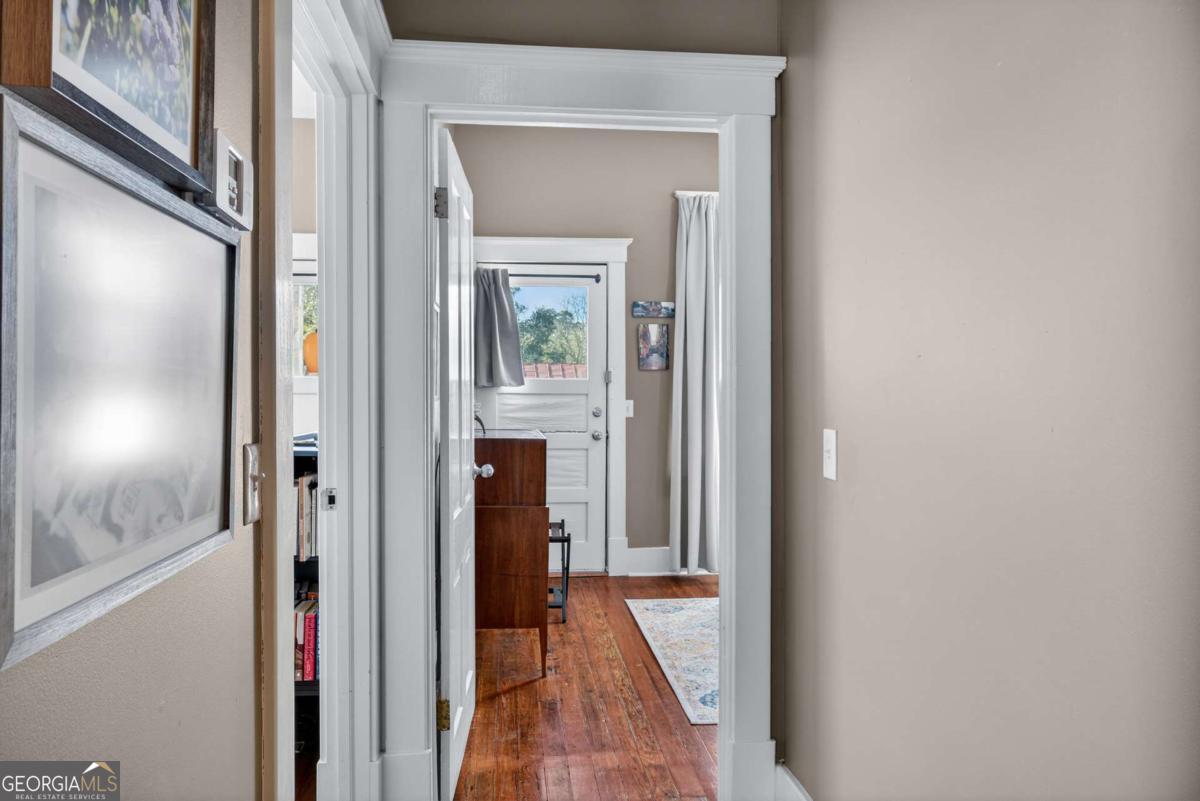 11 E 41st Street Savannah GA 31401