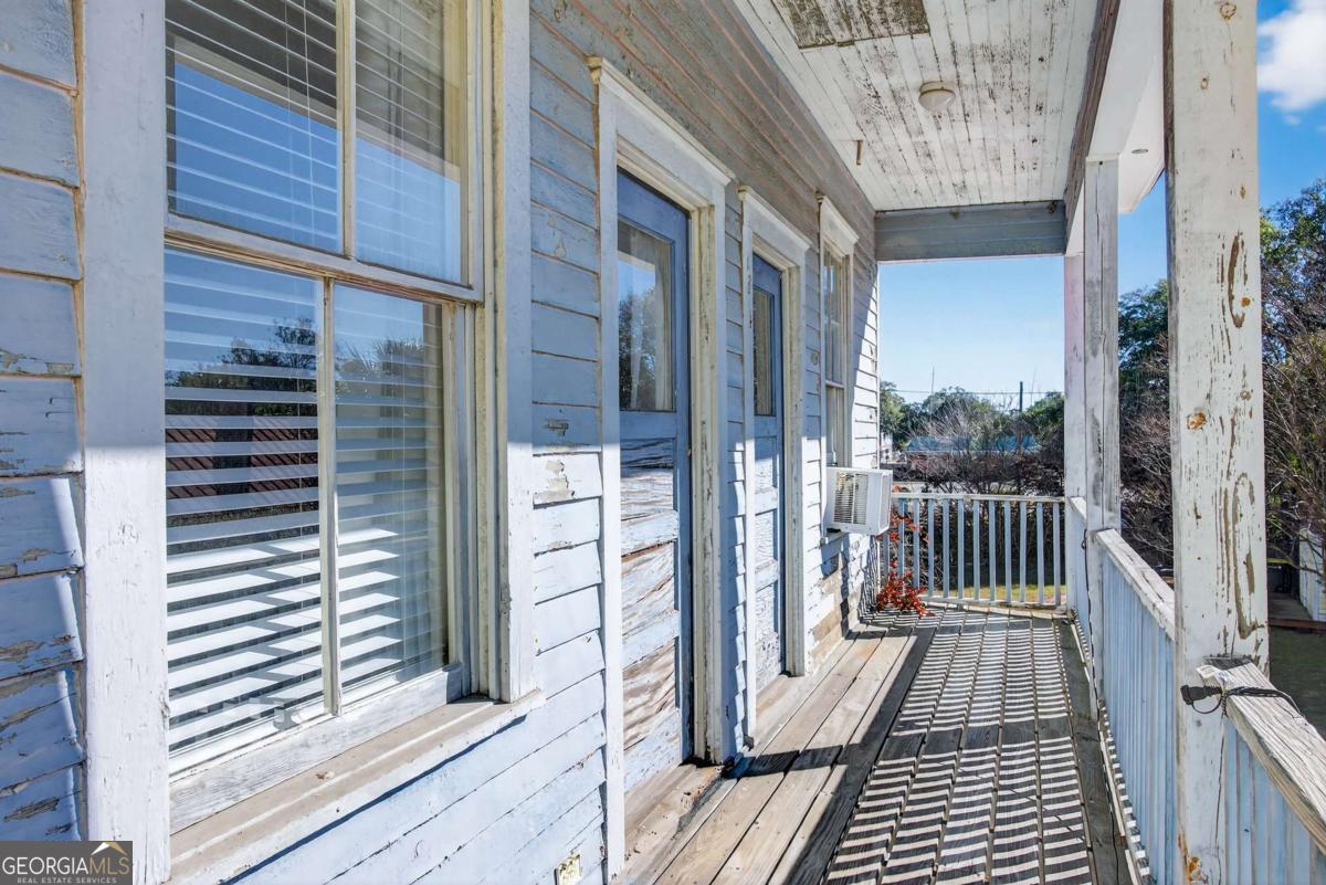11 E 41st Street Savannah GA 31401
