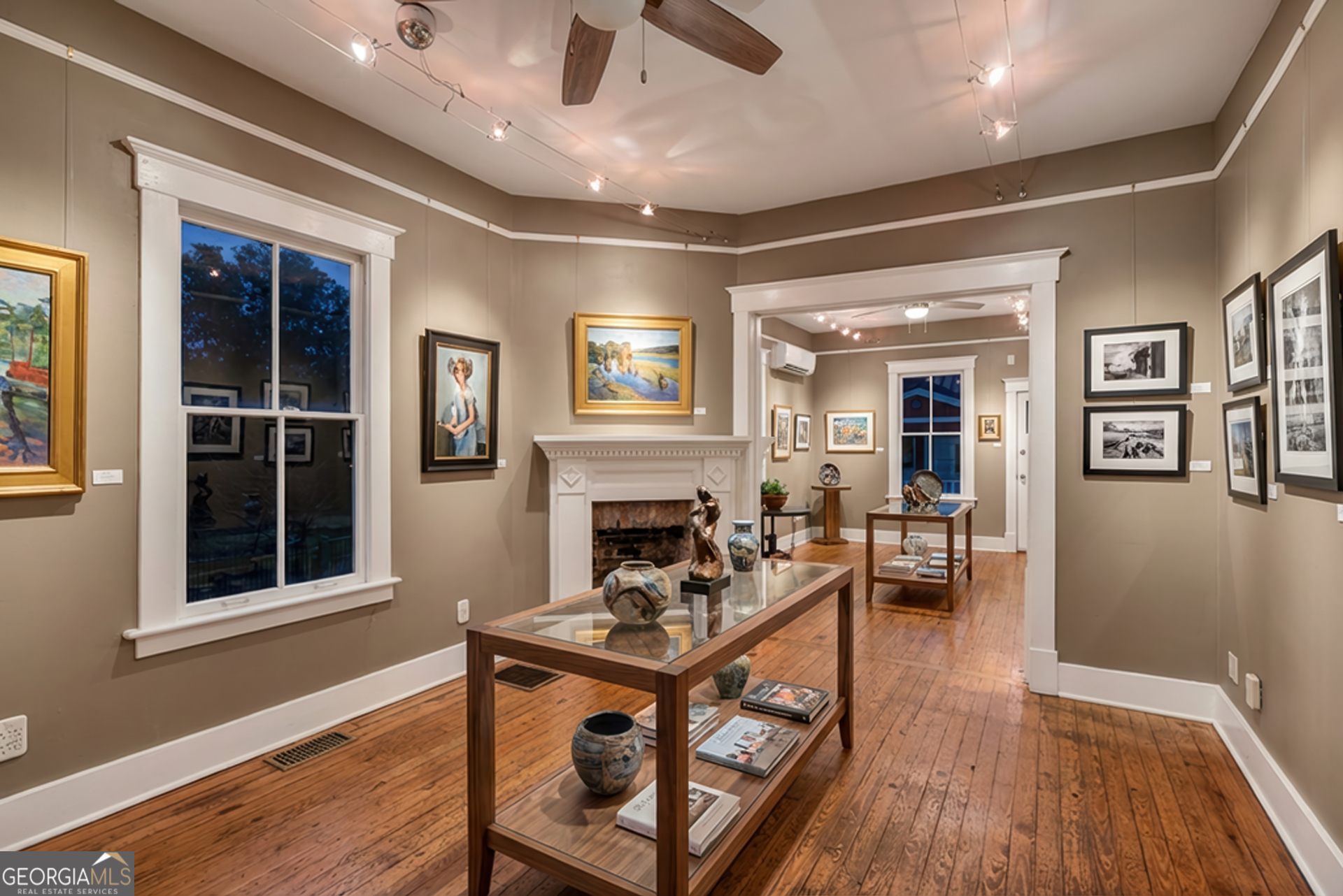 11 E 41st Street Savannah GA 31401
