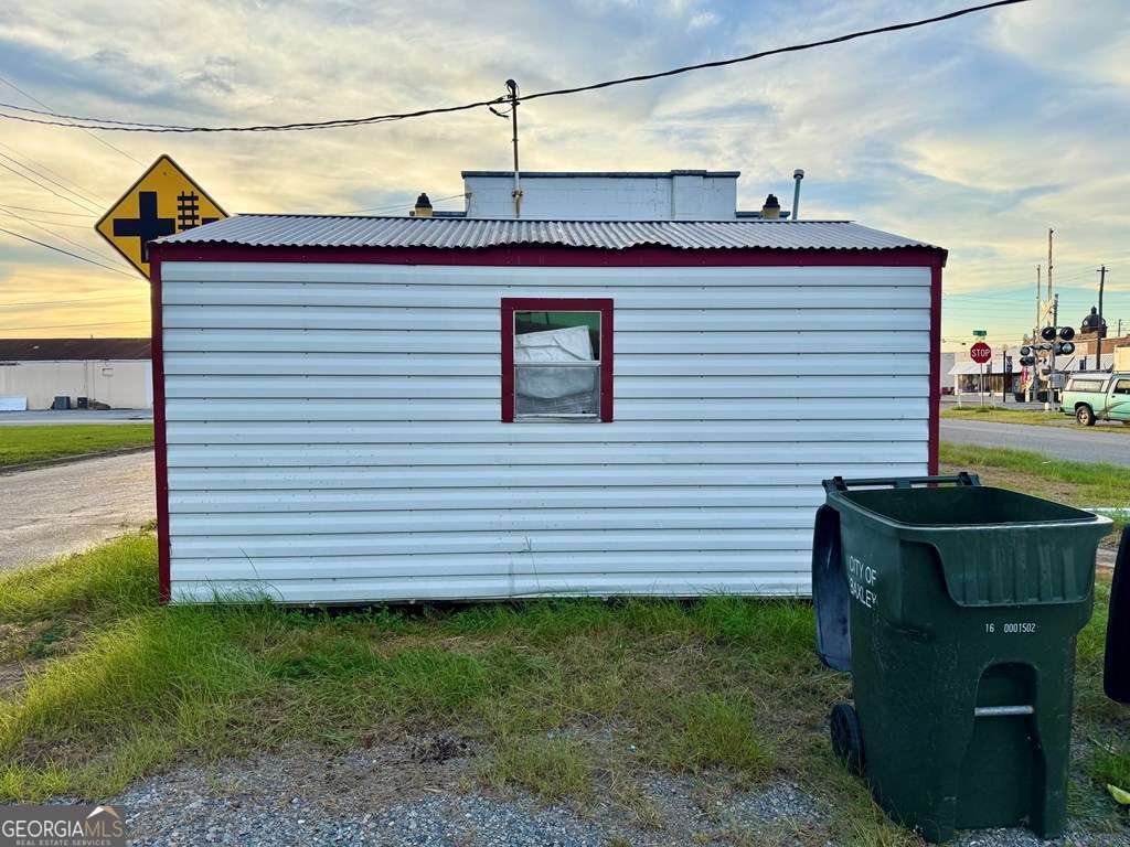 21 Fair Street Baxley GA 31513