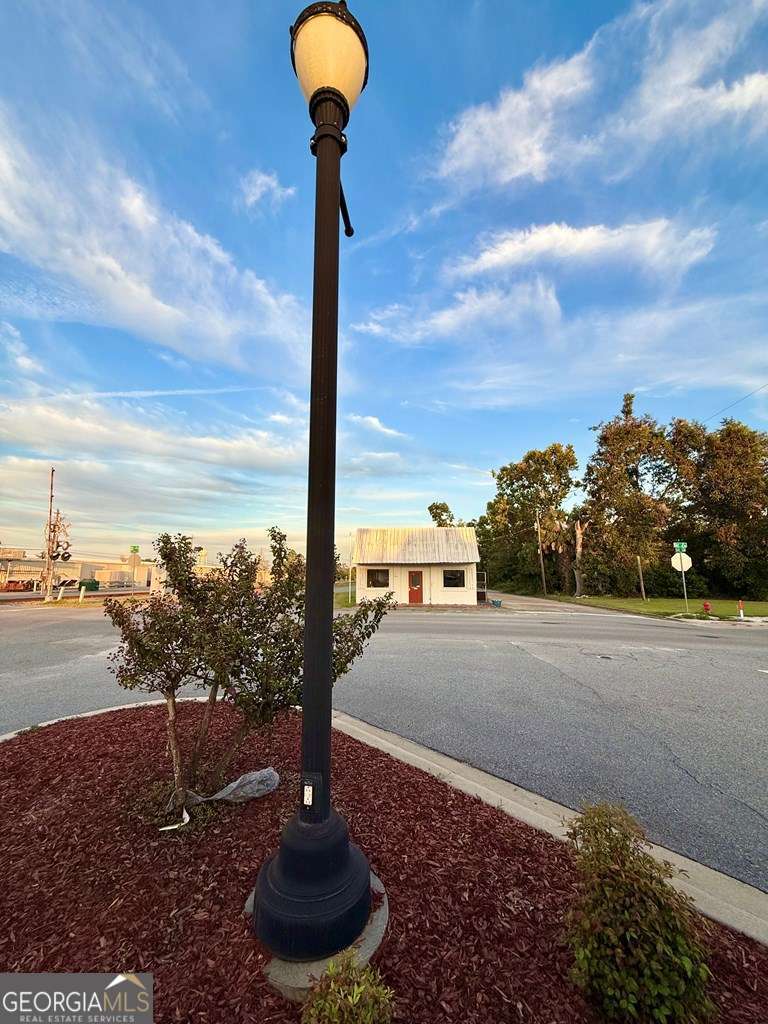 21 Fair Street Baxley GA 31513