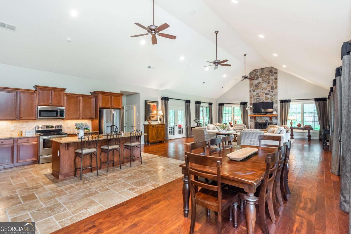 565 Owens Gin Road NE Calhoun GA 30701