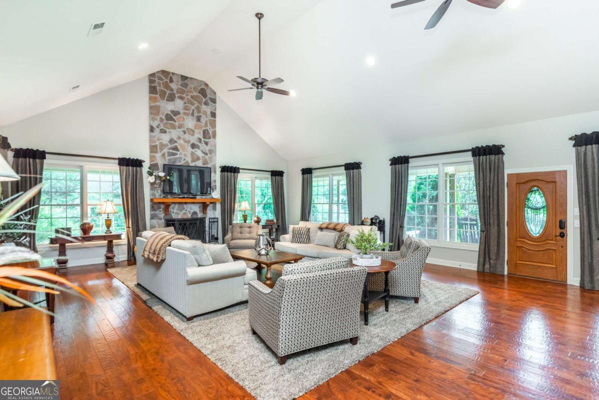 565 Owens Gin Road NE Calhoun GA 30701