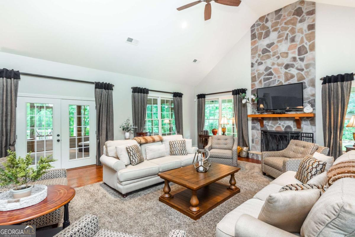 565 Owens Gin Road NE Calhoun GA 30701