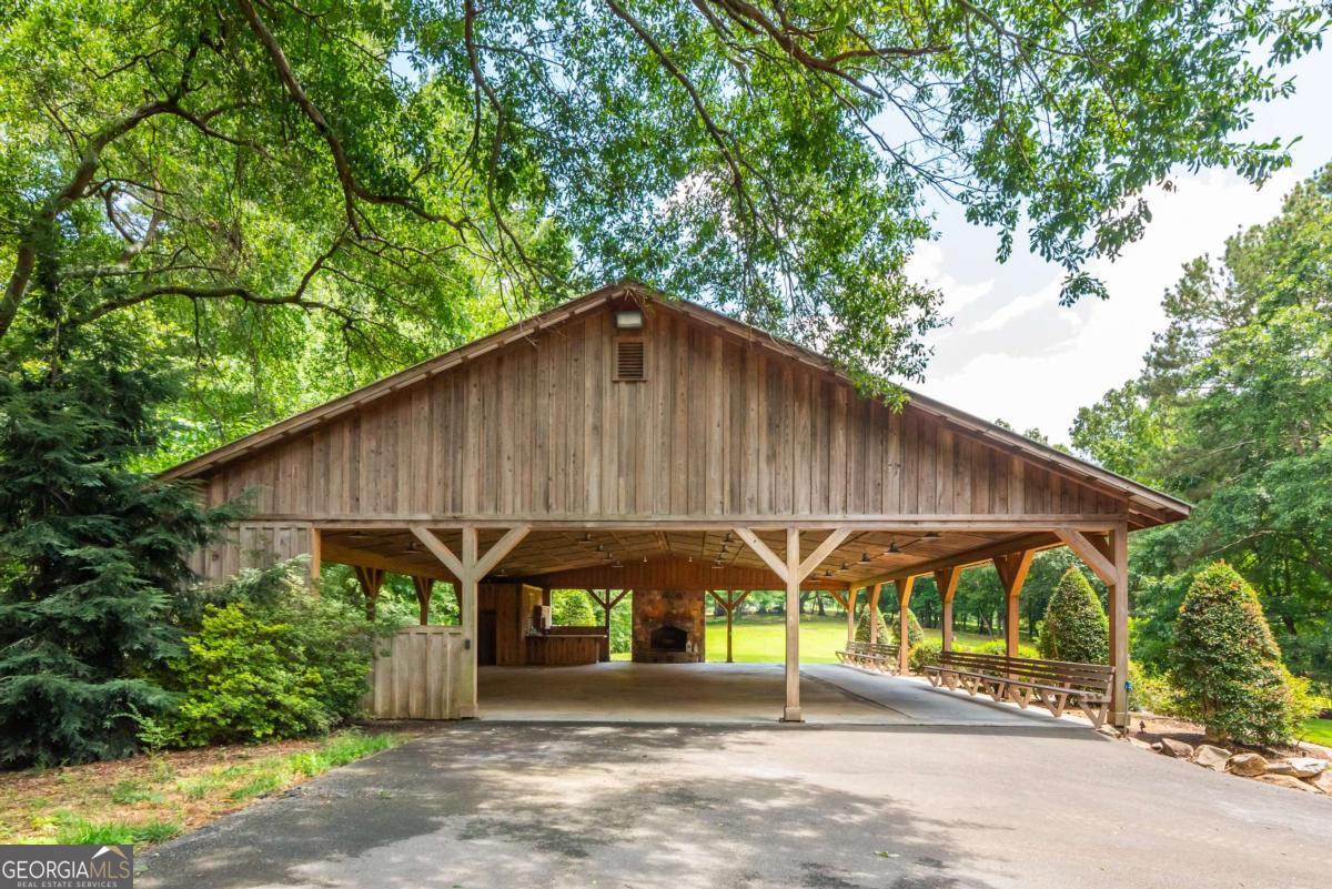 565 Owens Gin Road NE Calhoun GA 30701