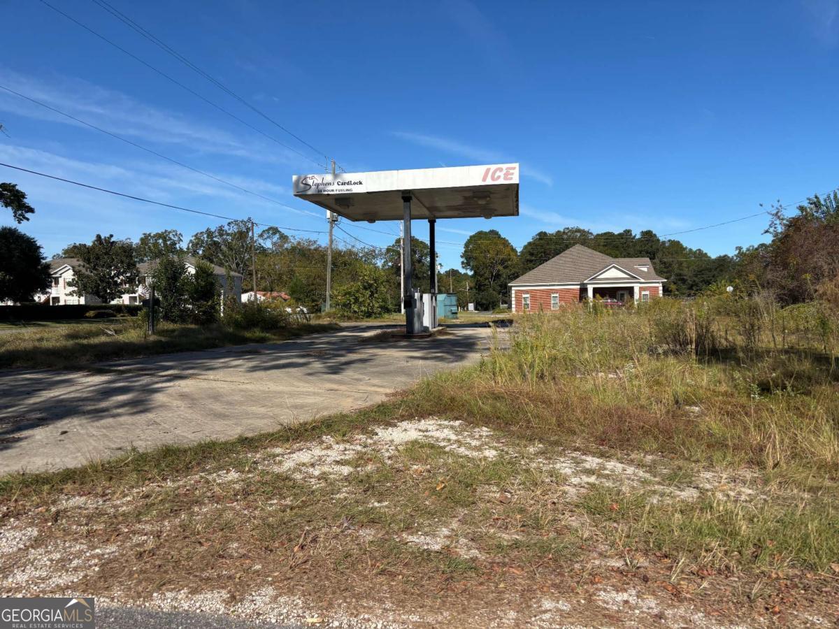 664 Plum Street Jesup GA 31545