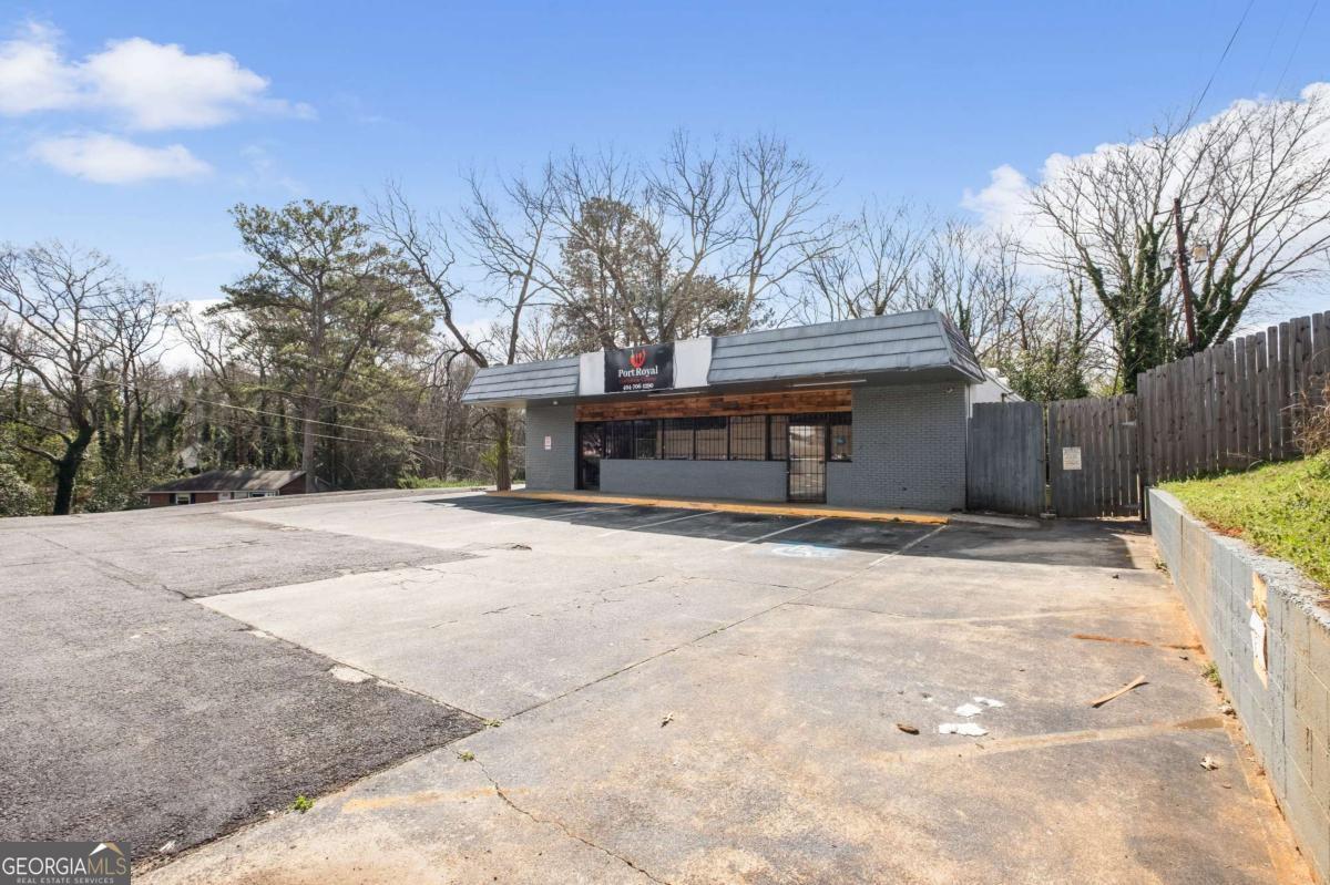 2575 Flat Shoals Road Decatur GA 30034