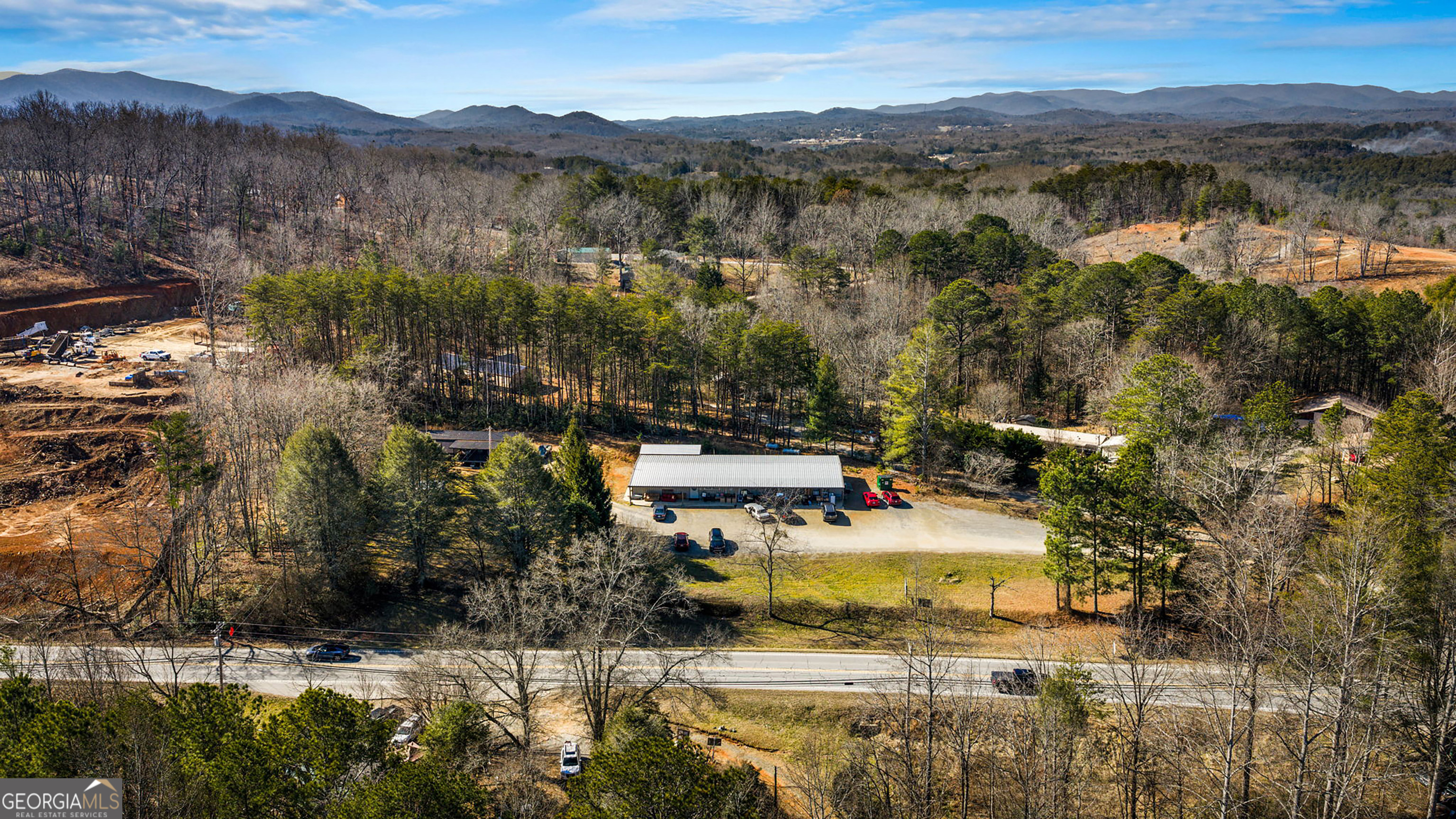 27 Shields Road Mineral Bluff GA 30559