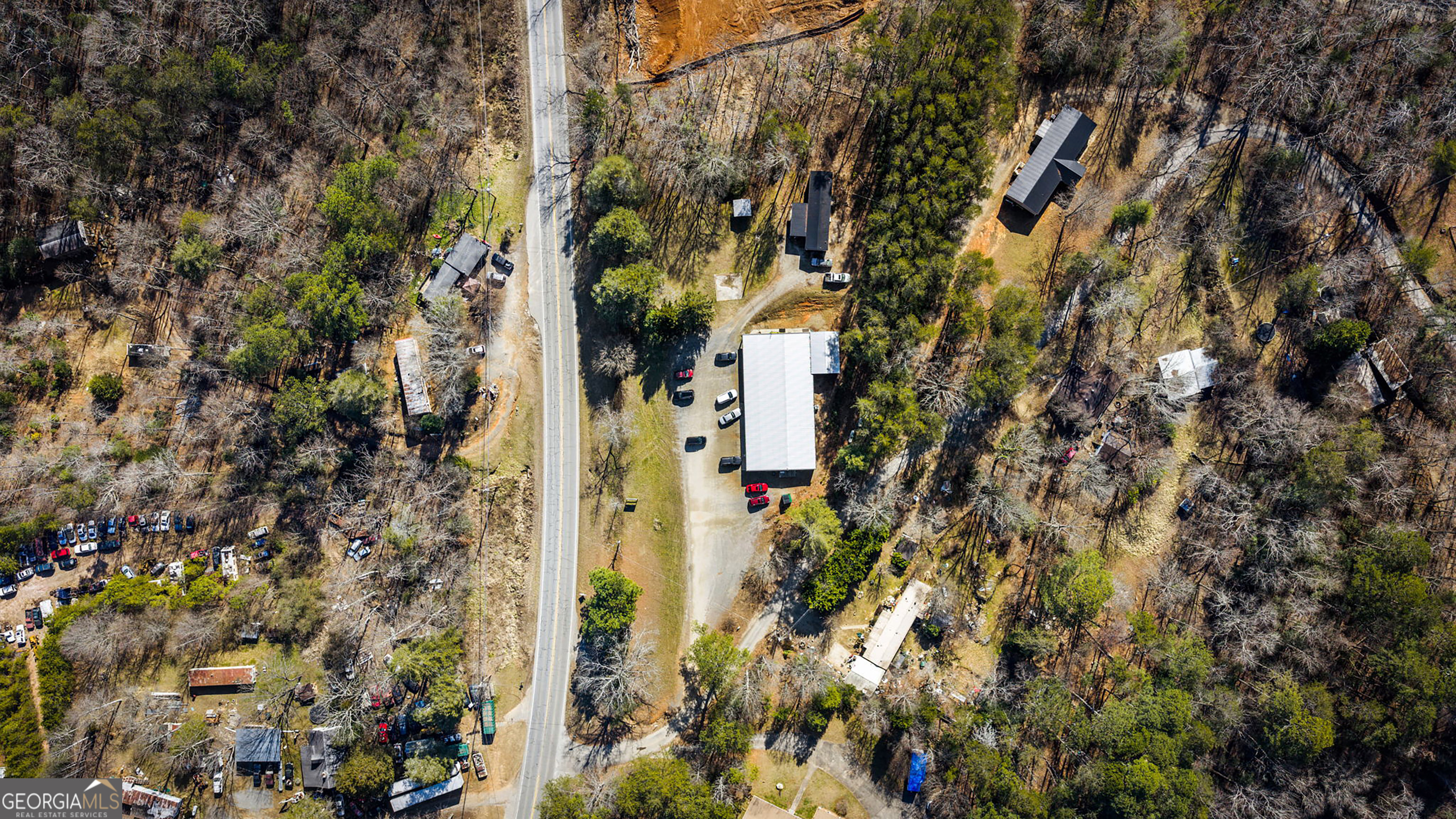 27 Shields Road Mineral Bluff GA 30559