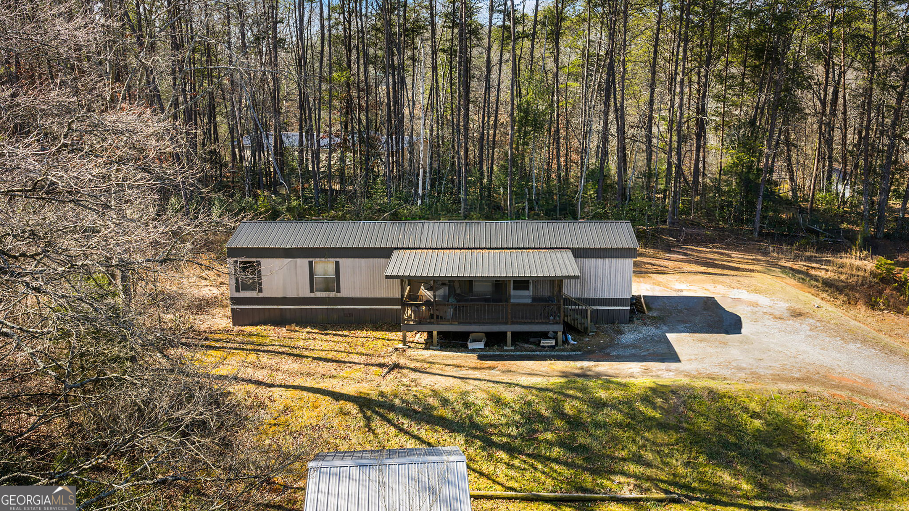 27 Shields Road Mineral Bluff GA 30559