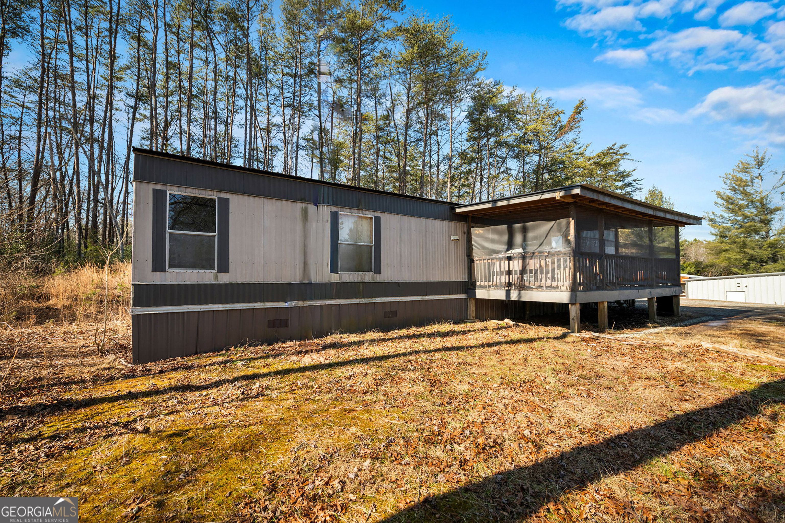 27 Shields Road Mineral Bluff GA 30559
