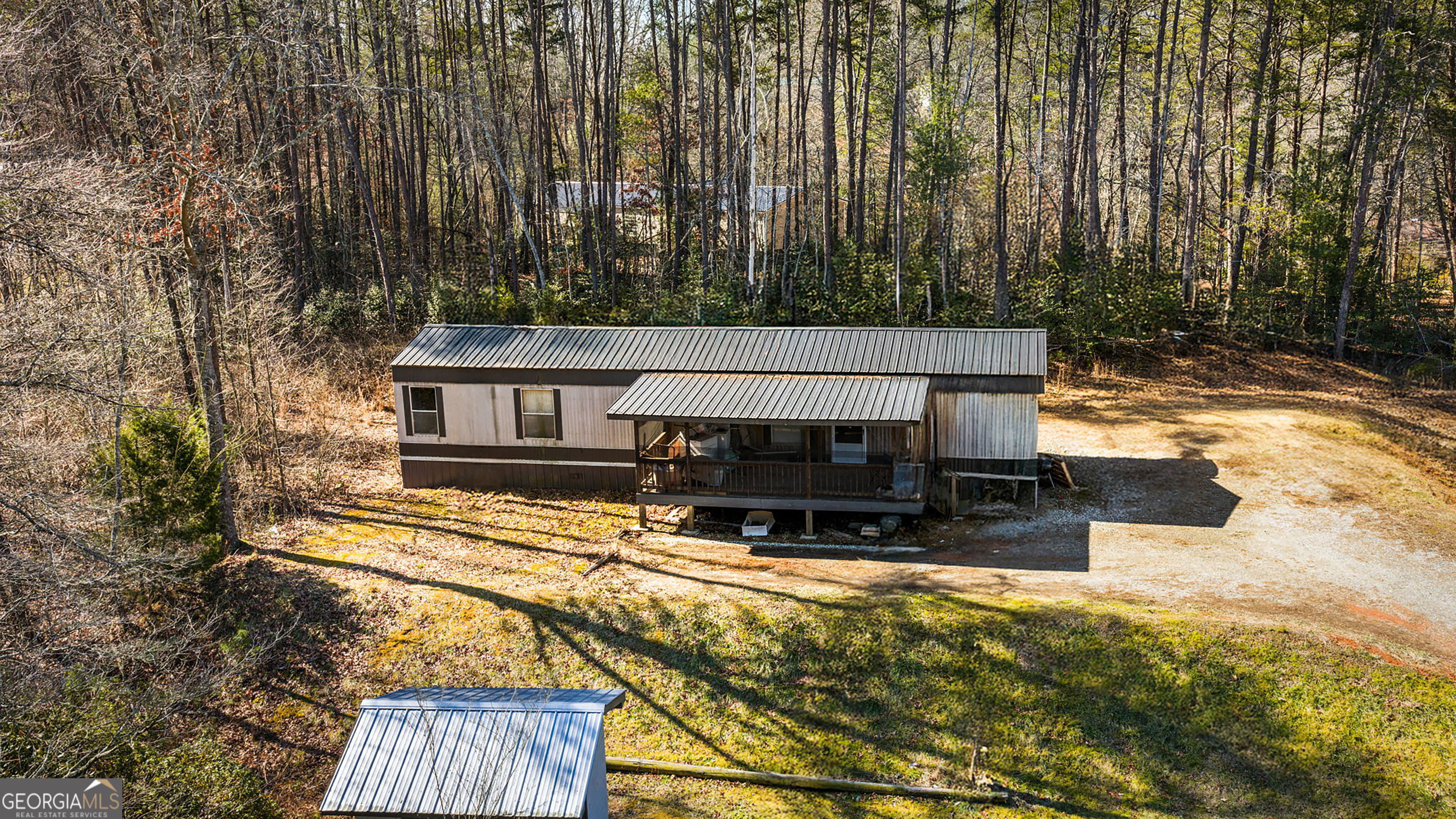 27 Shields Road Mineral Bluff GA 30559