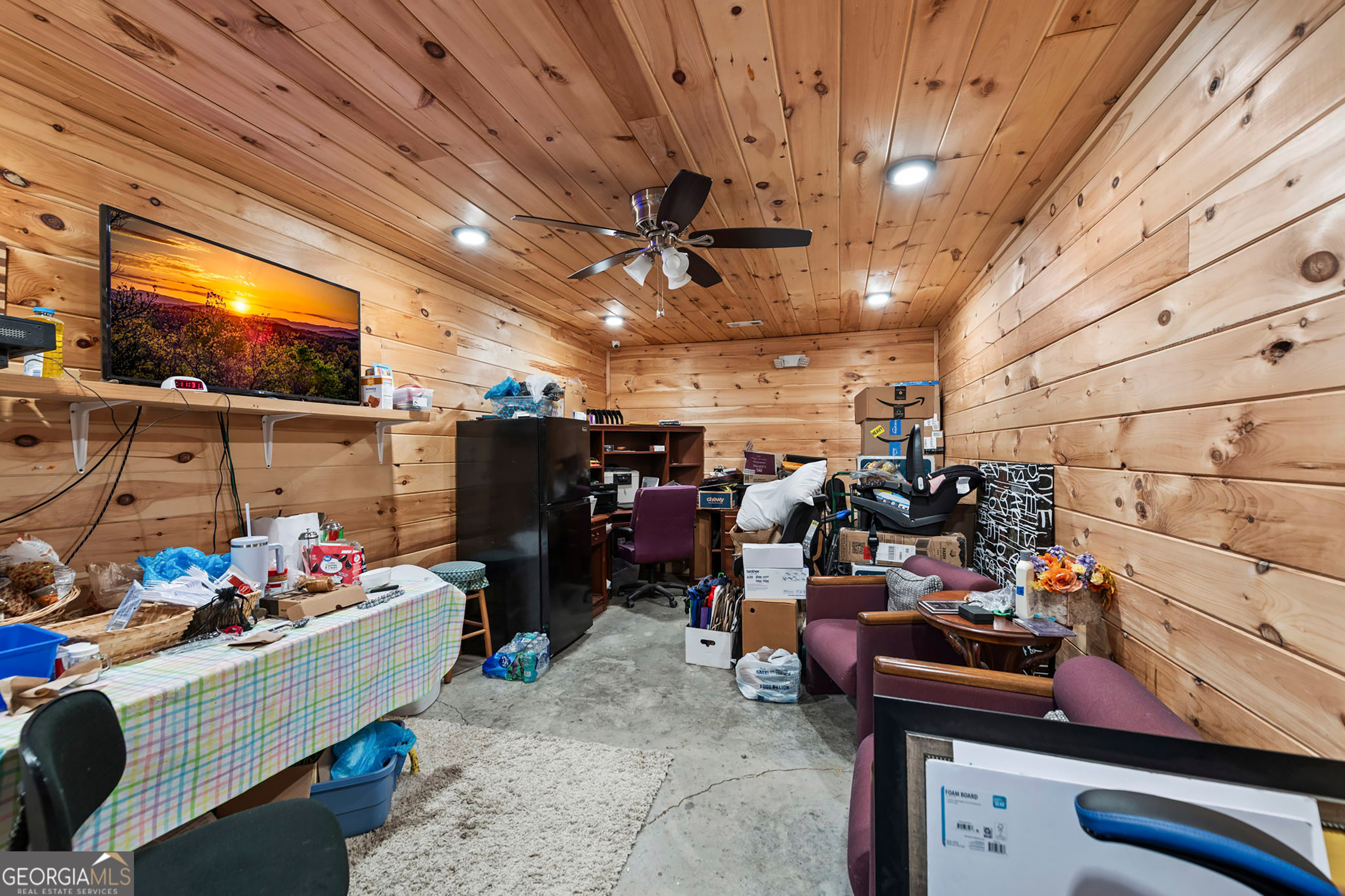 27 Shields Road Mineral Bluff GA 30559