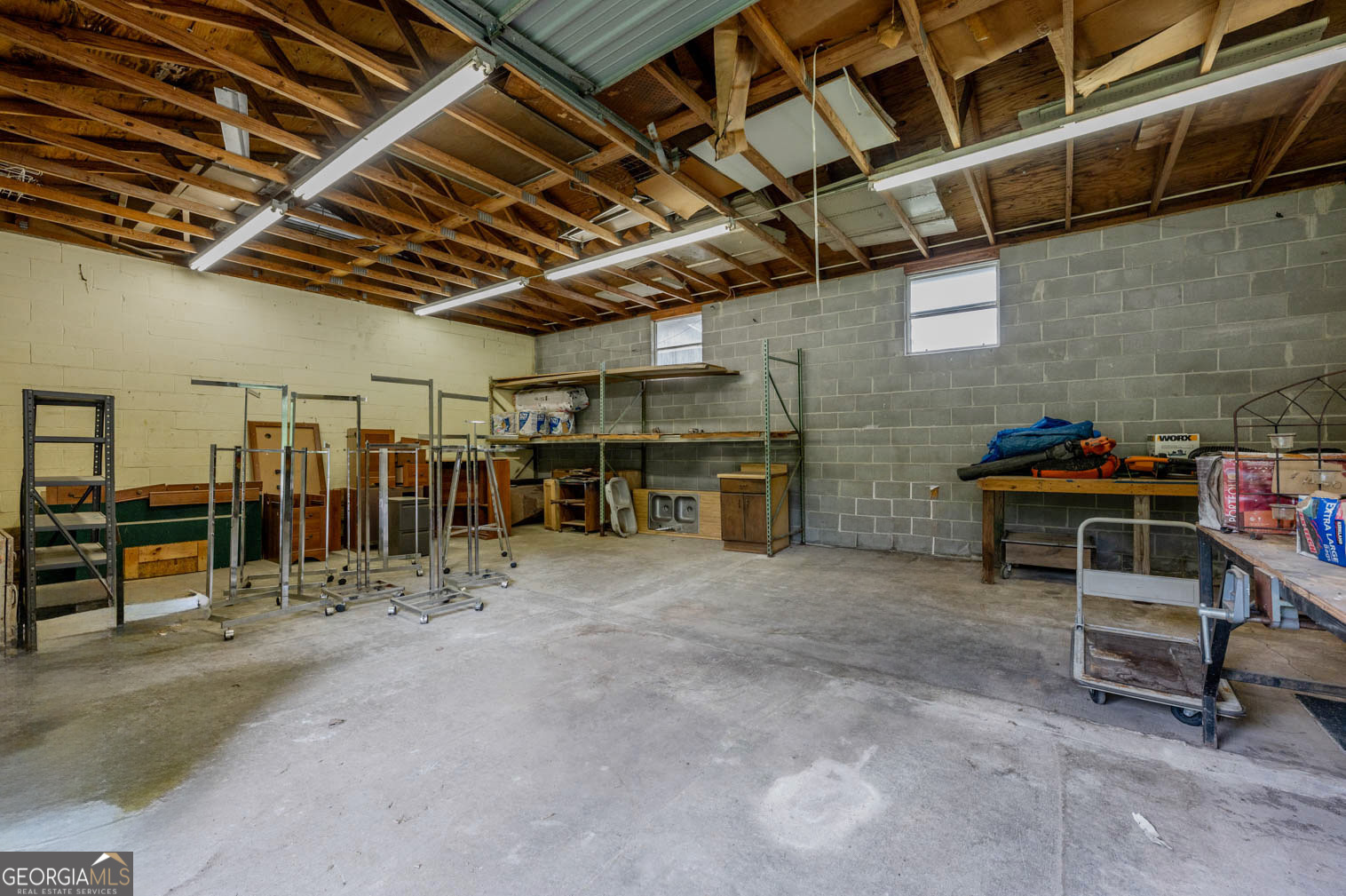 2599 Georgia 341 S Chickamauga GA 30707
