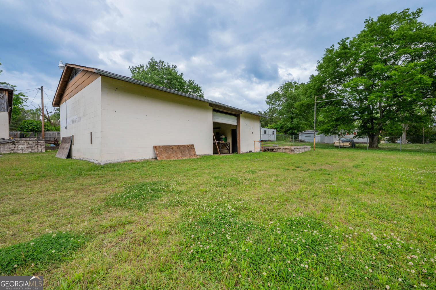 2599 Georgia 341 S Chickamauga GA 30707