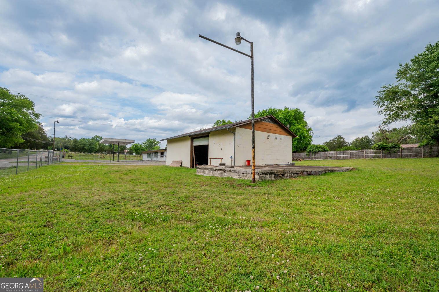 2599 Georgia 341 S Chickamauga GA 30707