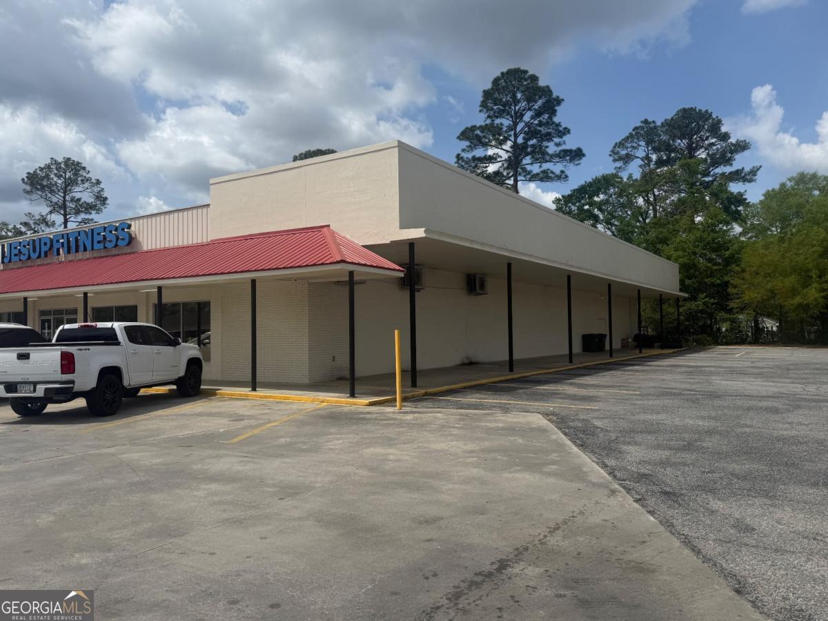 348-354 S First Street Jesup GA 31545