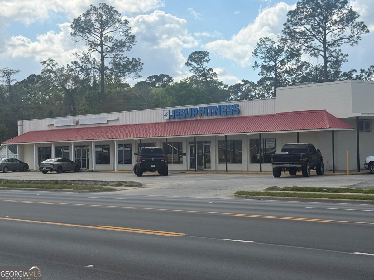 348-354 S First Street Jesup GA 31545