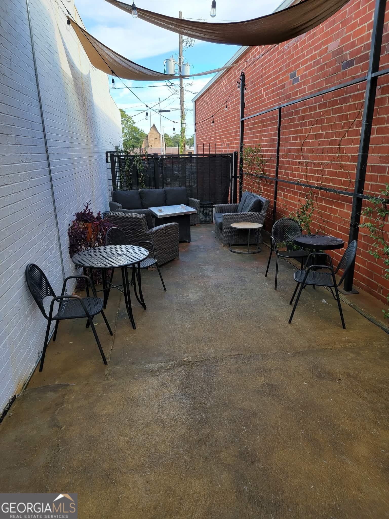 113 NE Broad Street Lyons GA 30436