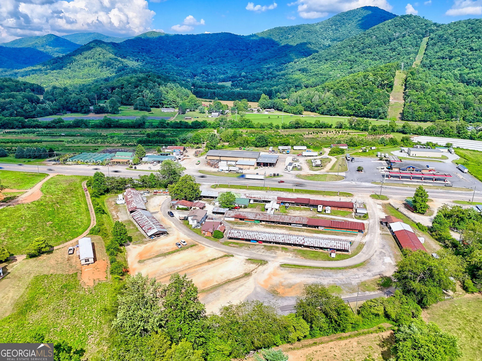 134 Market Circle Rabun Gap GA 30568