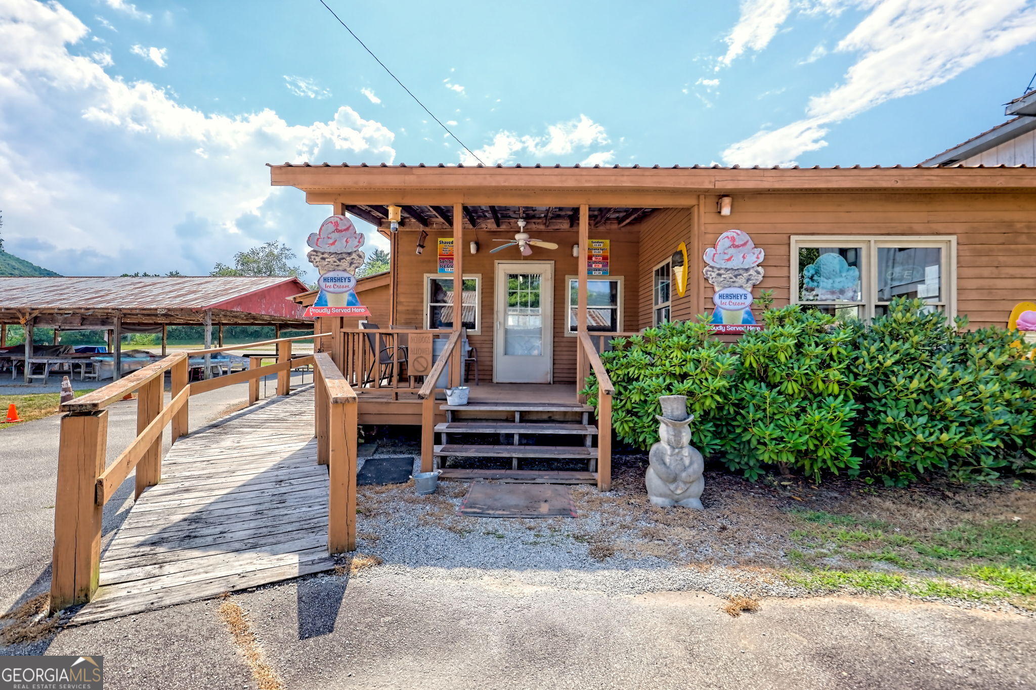 134 Market Circle Rabun Gap GA 30568