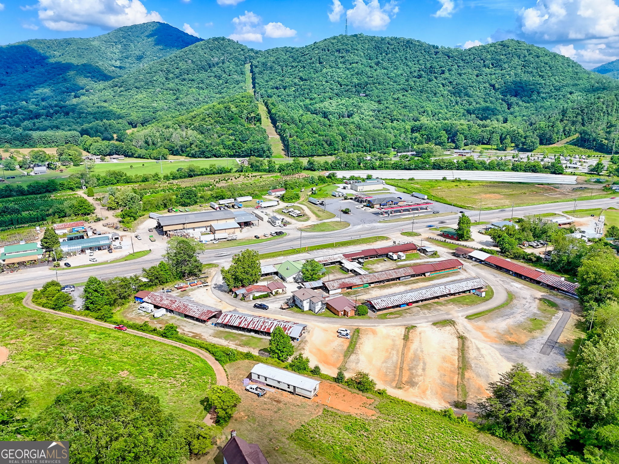 134 Market Circle Rabun Gap GA 30568