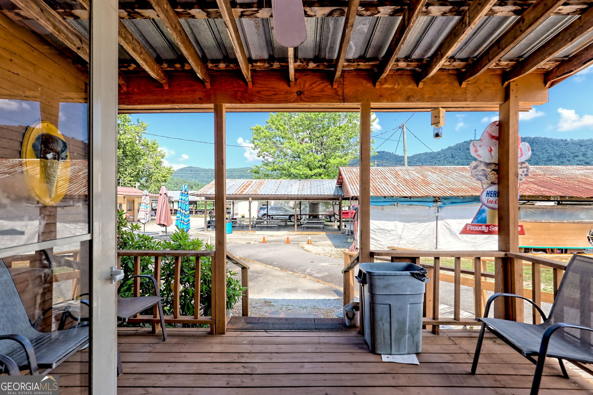 134 Market Circle Rabun Gap GA 30568