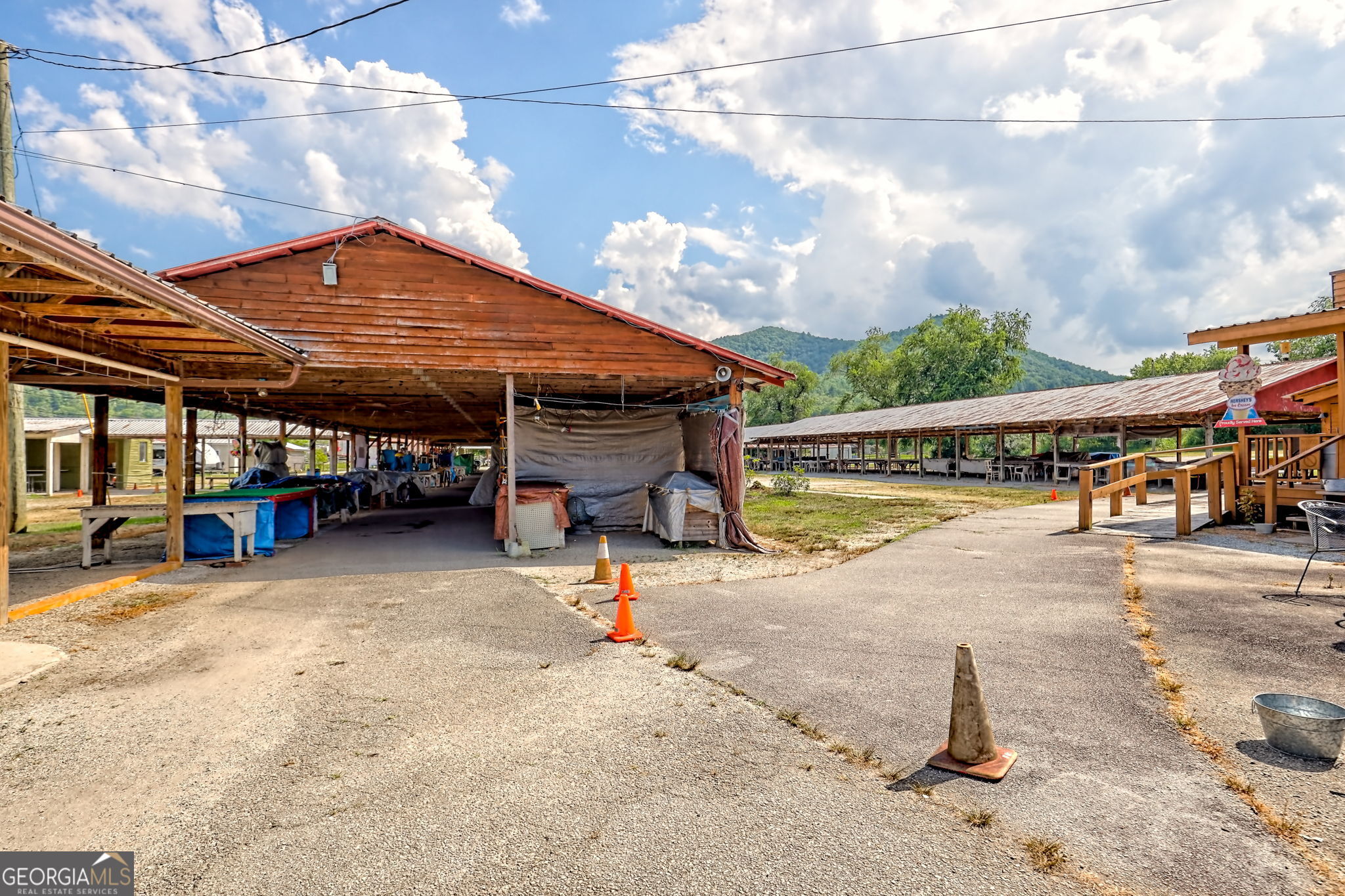 134 Market Circle Rabun Gap GA 30568
