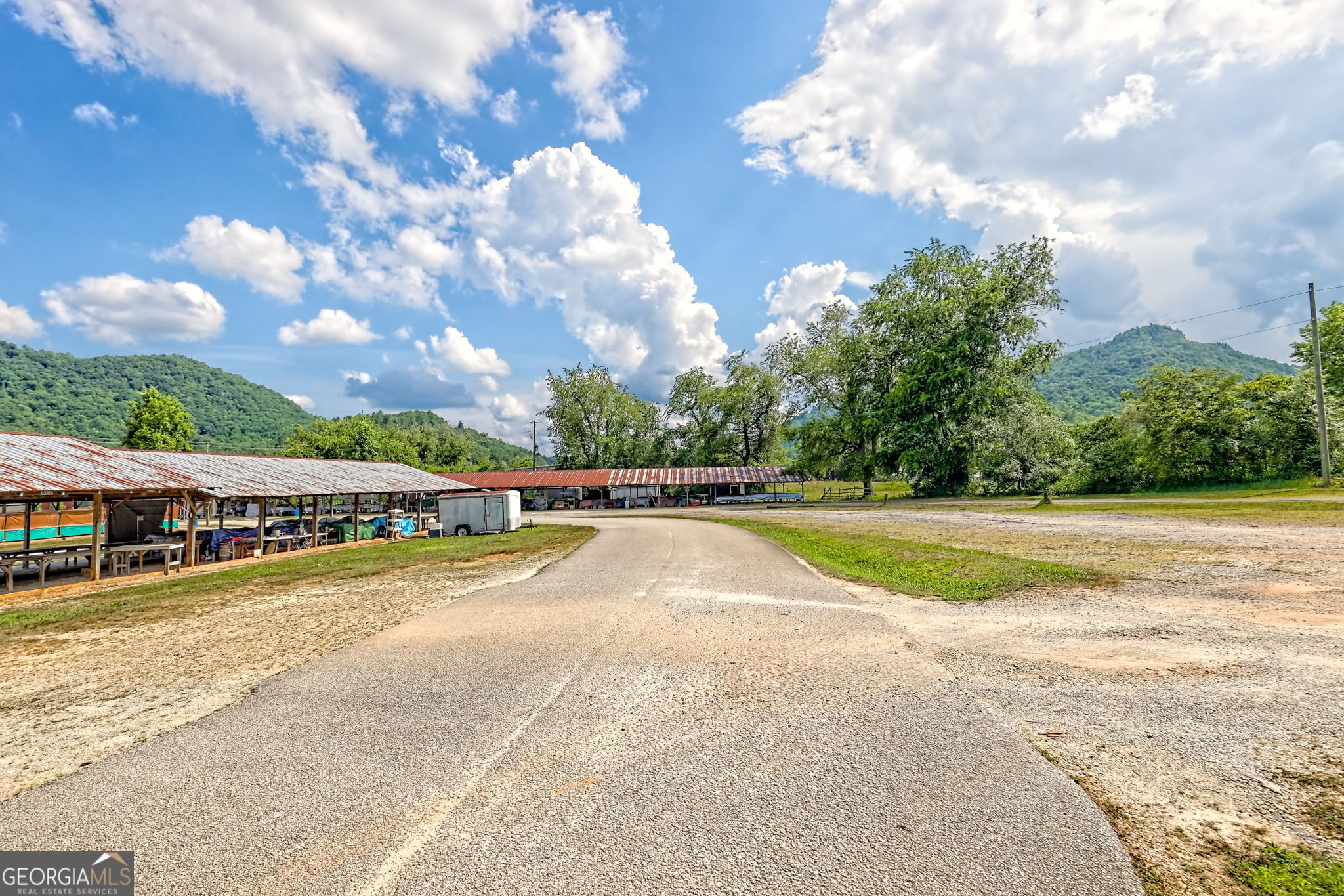 134 Market Circle Rabun Gap GA 30568