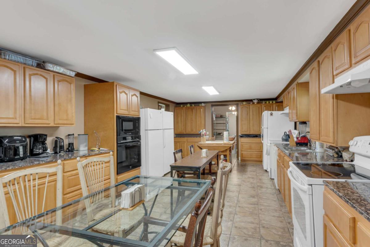 8024 E Cherokee Drive Canton GA 30115