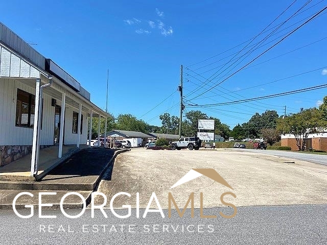 70 Memorial Drive Dahlonega GA 30533