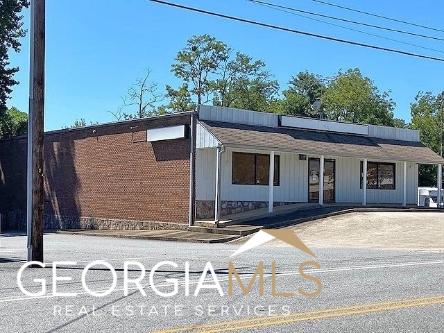 70 Memorial Drive Dahlonega GA 30533