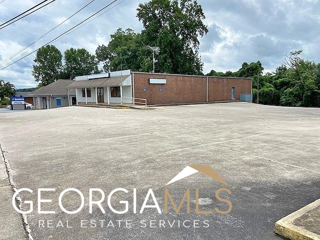 70 Memorial Drive Dahlonega GA 30533