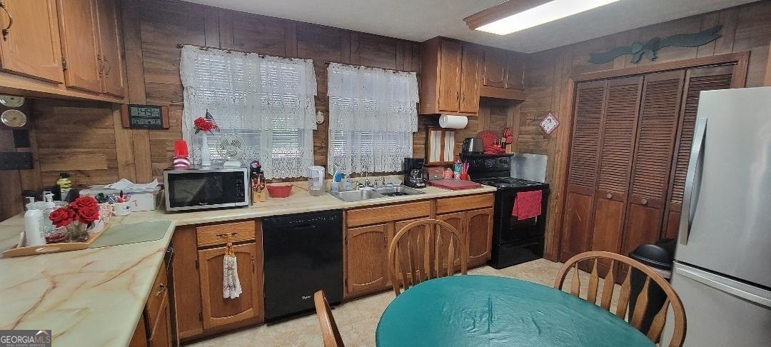 131 Bowden Road Ellenwood GA 30294