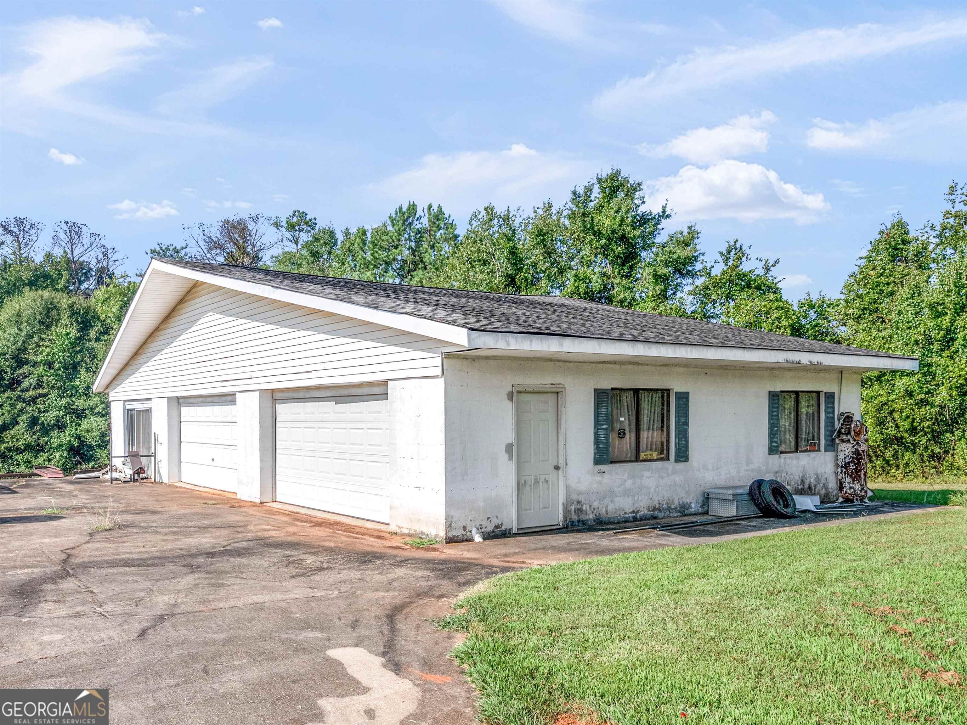 131 Bowden Road Ellenwood GA 30294