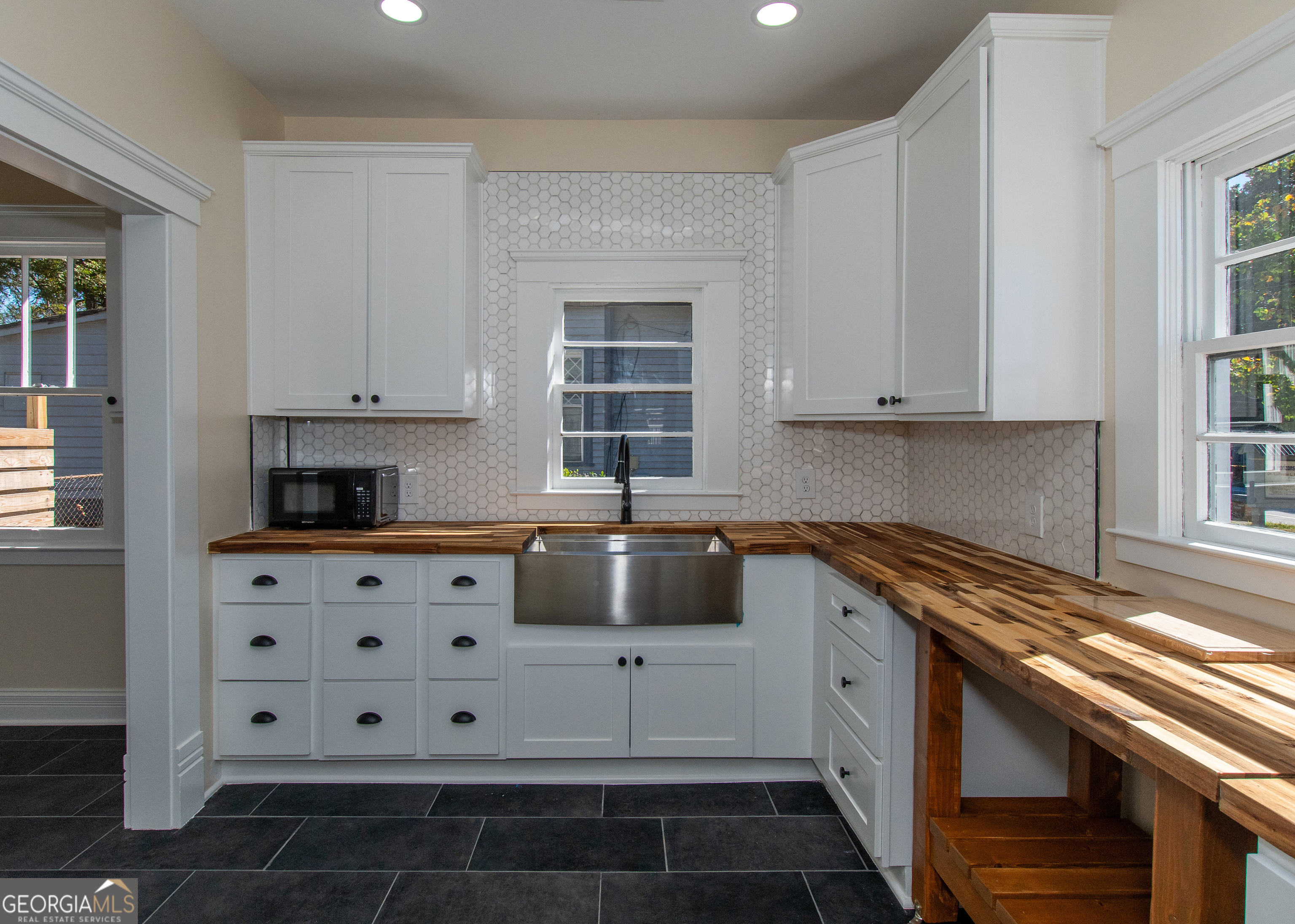 89 W Campbellton Street Fairburn GA 30213